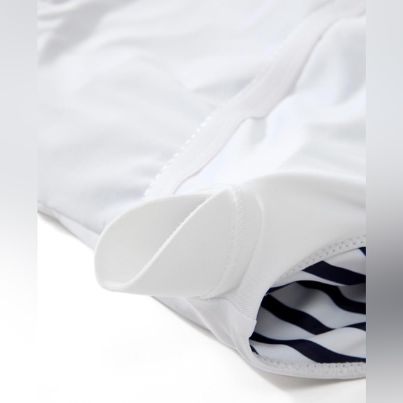 Slimming Ruffle Swimsuit - Picture 6 of 6